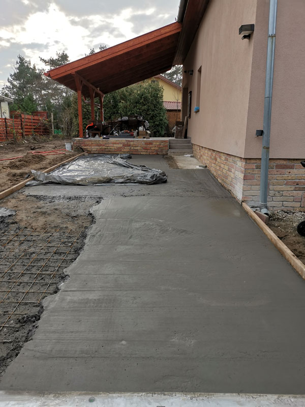 Térkővezés vasalt betonrétegre 8